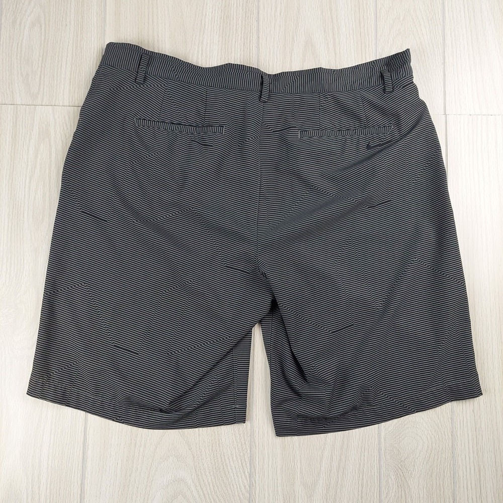 Nike Golf Dri-FIT Shorts Mens 36 Grey Black Geometric Performance Standard Fit - Picture 2 of 6